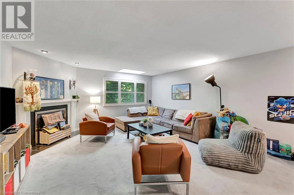 Property at 26 MOSS Boulevard Unit# 34 image 4