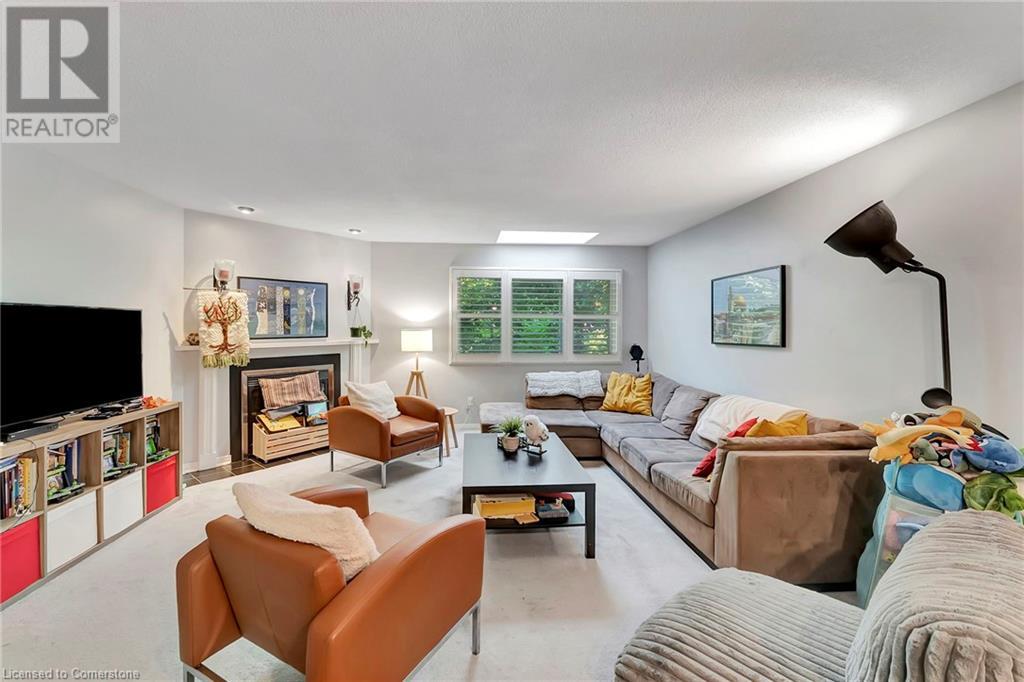 Property at 26 MOSS Boulevard Unit# 34 image 5