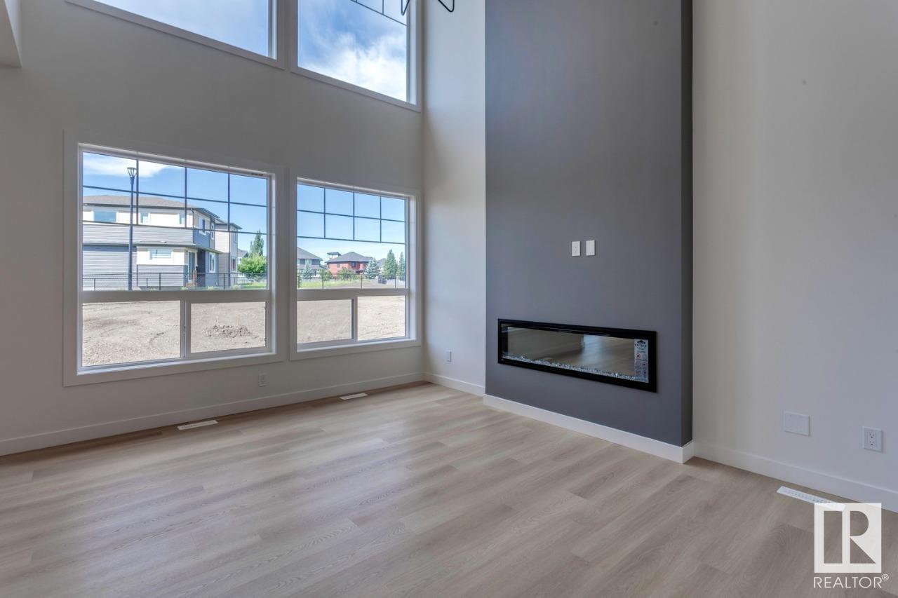 Property at 1542 Grant WY NW image 4