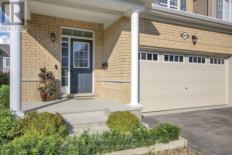 Property at 906 WHIMBREL WAY image 4