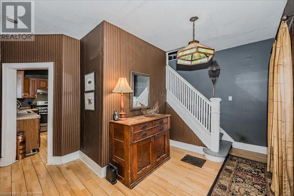 Property at 265 LONDON Road W image 4
