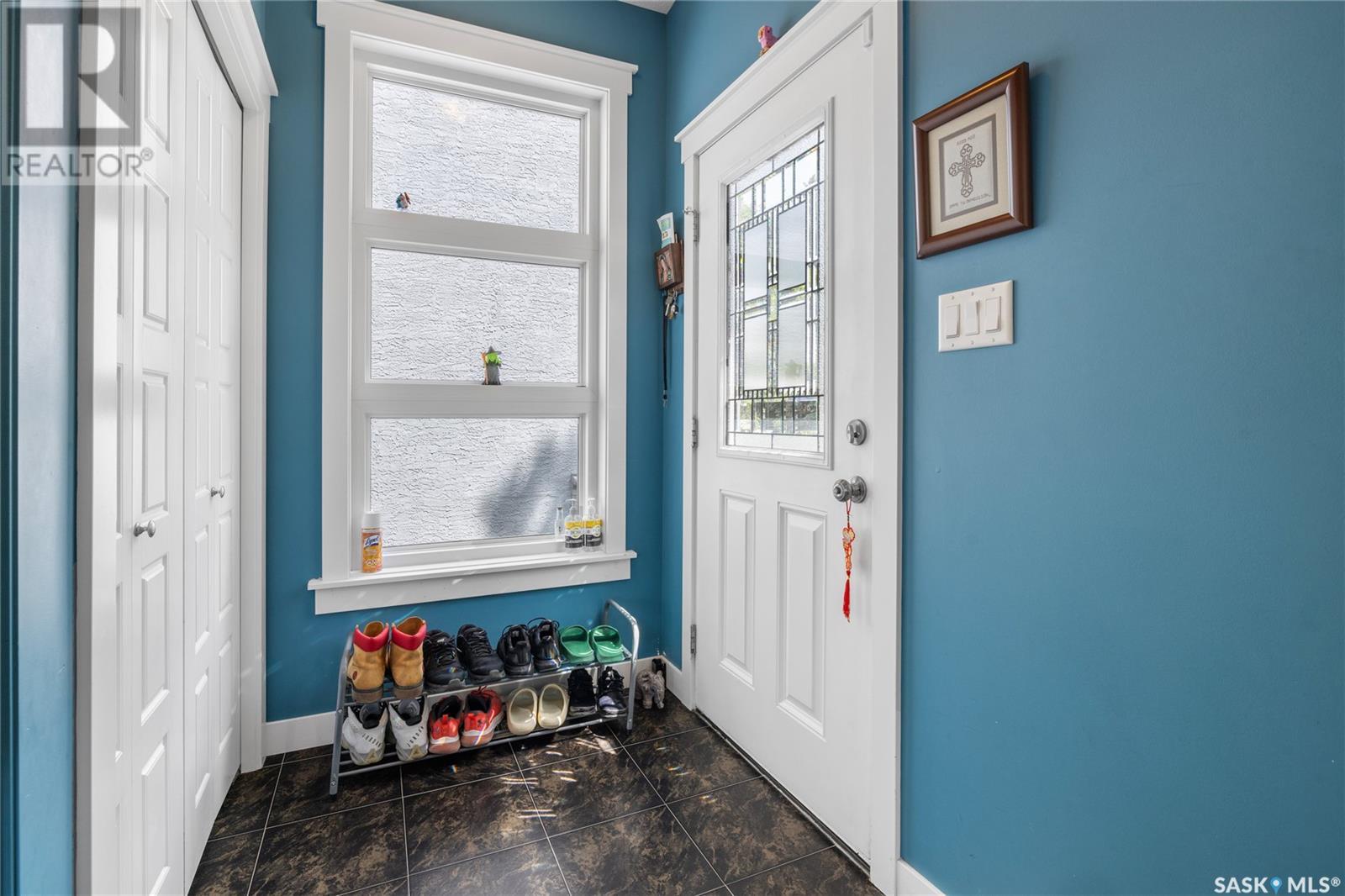 Property at 2782 Francis STREET image 3
