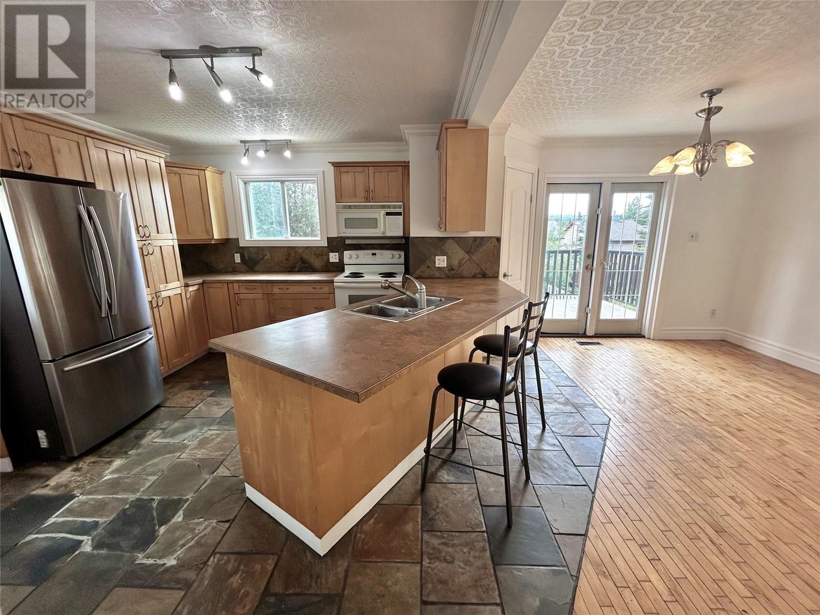 Property at 171 Murray Drive image 2