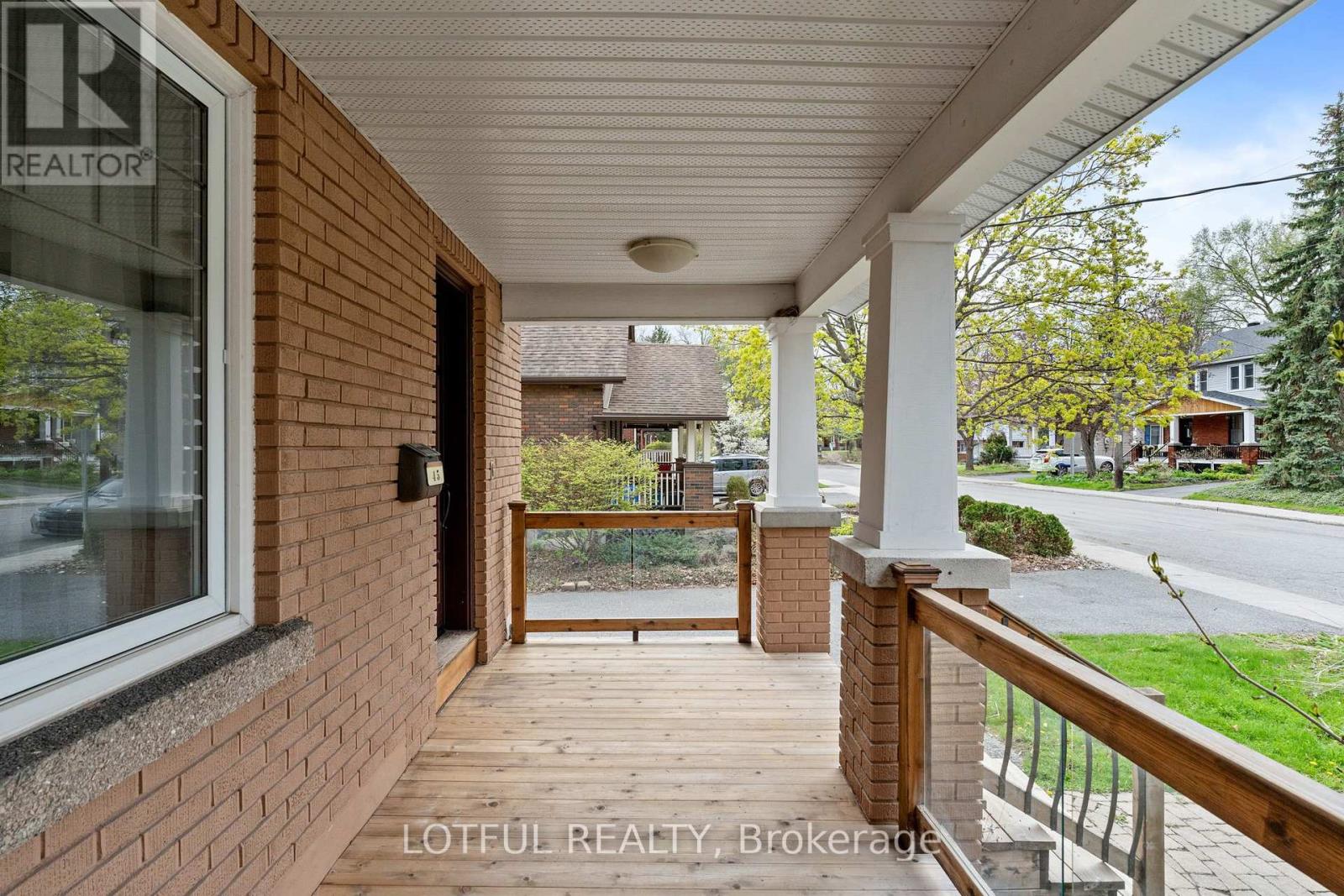 45 Hampton Avenue, Ottawa, Ontario  K1Y 0N1 - Photo 2 - X12283410