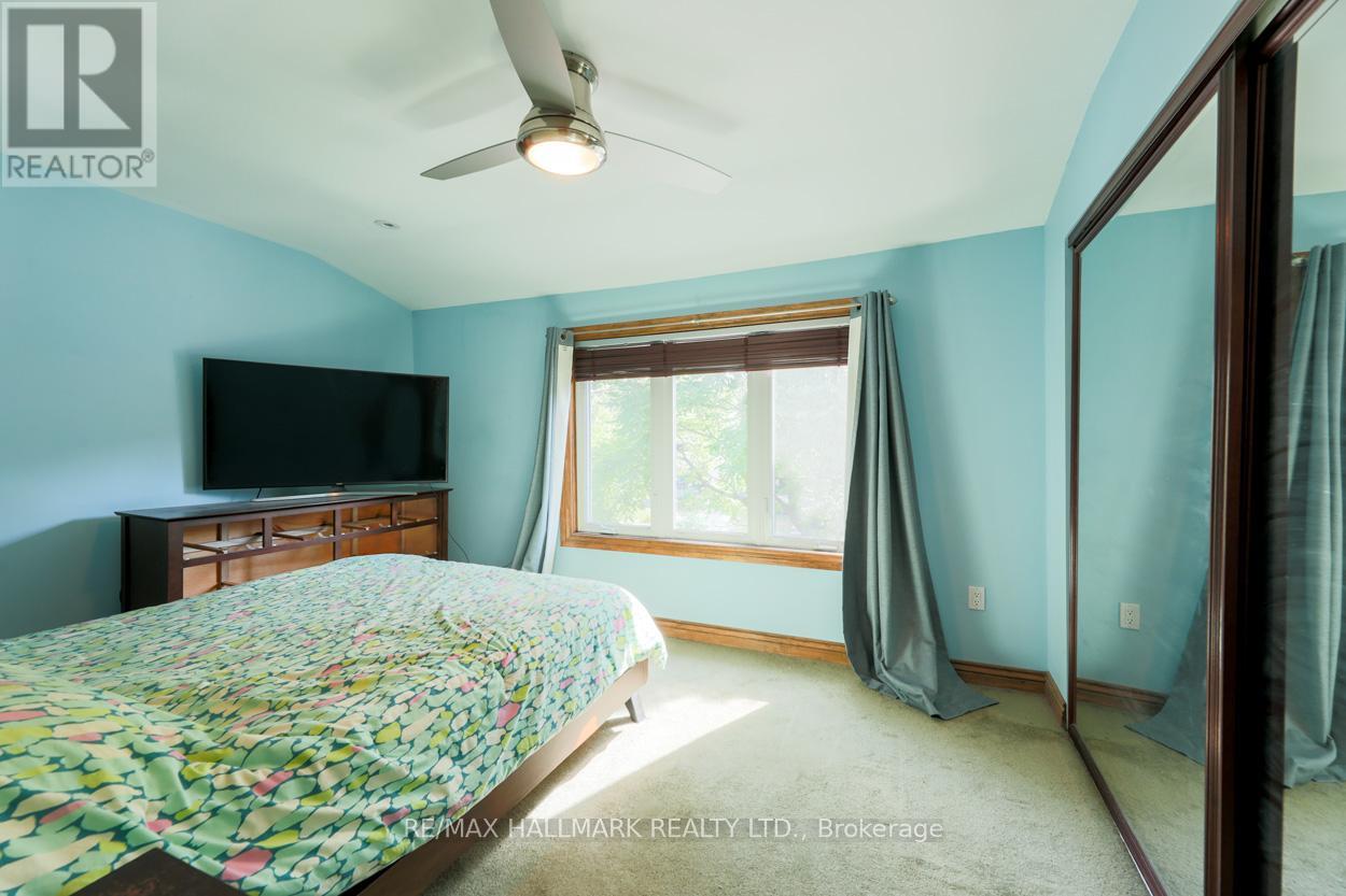 30 Lawlor Top Floor Avenue, Toronto, Ontario  M4E 3L7 - Photo 4 - E12283403