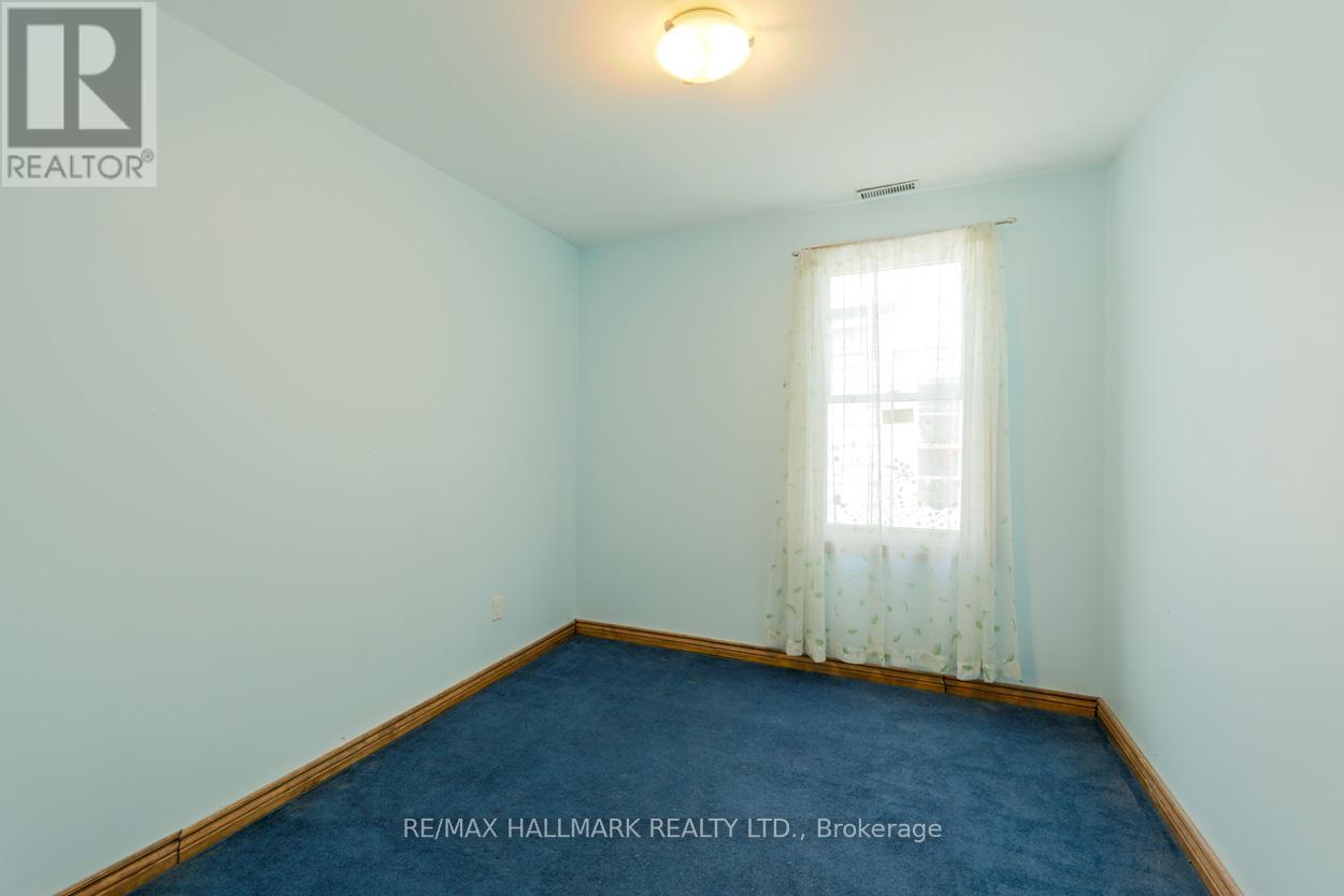 30 Lawlor Top Floor Avenue, Toronto, Ontario  M4E 3L7 - Photo 8 - E12283403
