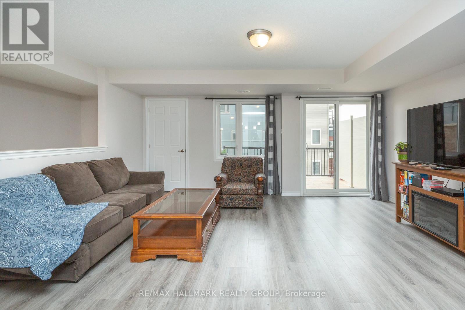 105 Walleye Private, Ottawa, Ontario  K2J 6L3 - Photo 9 - X12283479