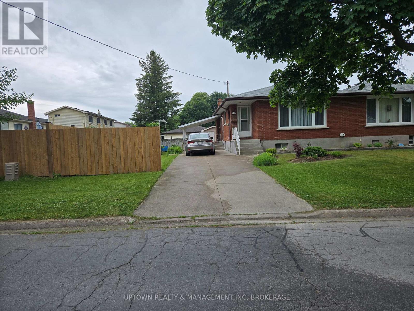 35 Allan Drive, St. Catharines, Ontario  L2N 6H3 - Photo 1 - X12283536