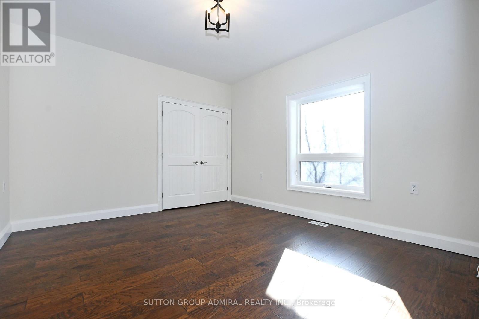 308 Indian Point Road, Kawartha Lakes, Ontario  K0M 1K0 - Photo 18 - X12229554