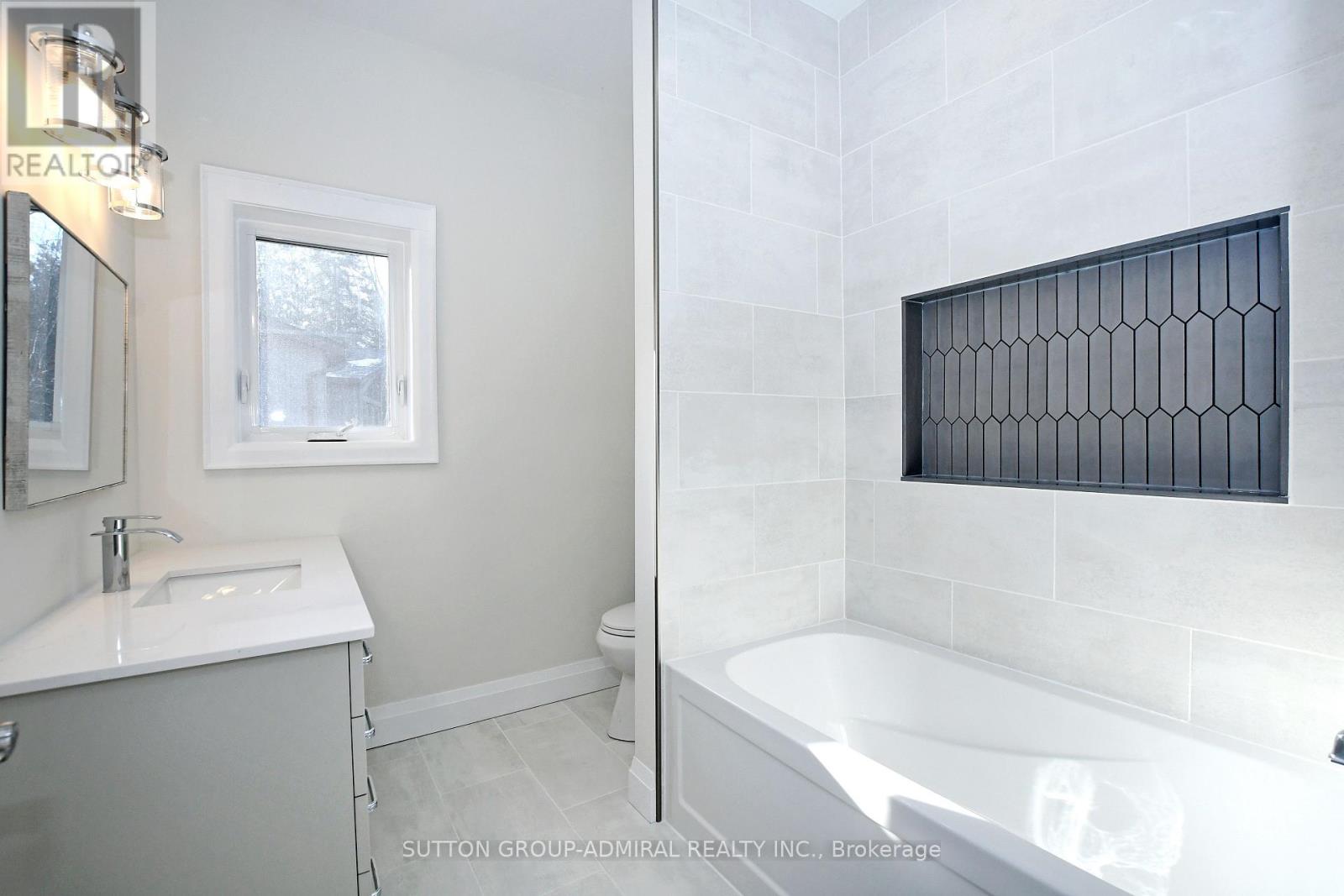 308 Indian Point Road, Kawartha Lakes, Ontario  K0M 1K0 - Photo 19 - X12229554