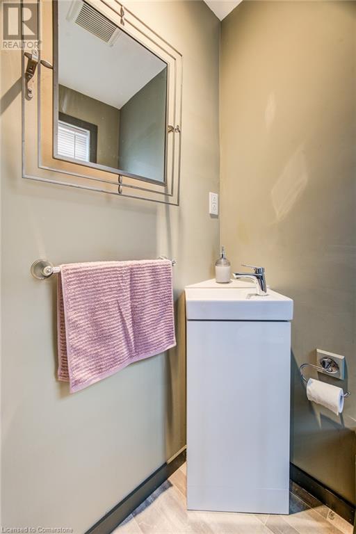 52 Barbara Crescent, Kitchener, Ontario  N2M 4N2 - Photo 14 - 40750973