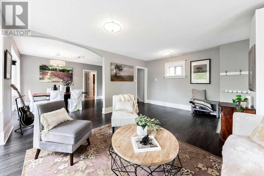 Property at 439 15 Avenue NE image 5