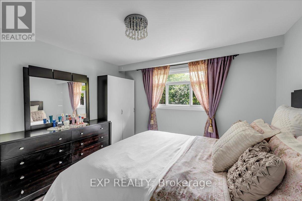 135 Mill Street N, Brampton, Ontario  L6X 2P1 - Photo 14 - W12171812