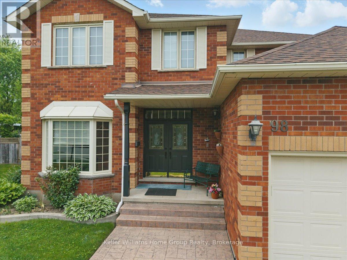 Property at 98 HUME DRIVE image 4