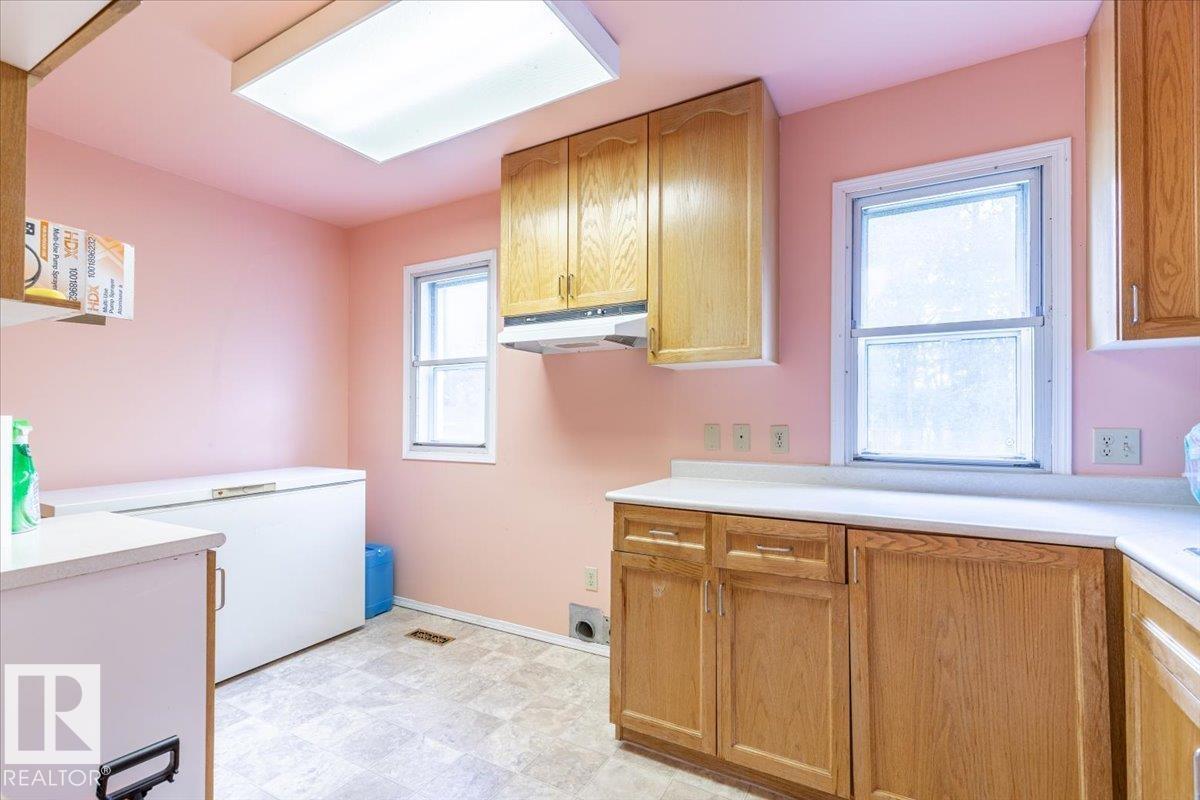 57021 Rge Road 213, Rural Sturgeon County, Alberta  T0A 2W0 - Photo 19 - E4446169