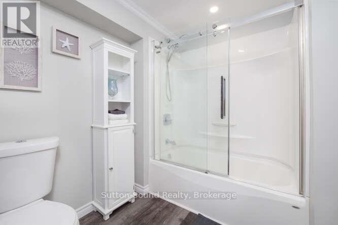 202093 21 Highway, Georgian Bluffs, Ontario  N4K 5N7 - Photo 21 - X12283425