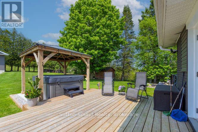 202093 21 Highway, Georgian Bluffs, Ontario  N4K 5N7 - Photo 30 - X12283425