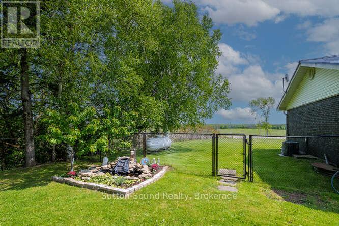 202093 21 Highway, Georgian Bluffs, Ontario  N4K 5N7 - Photo 37 - X12283425