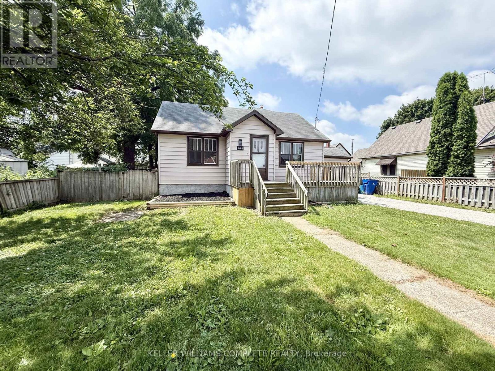 Property at 648 WALLACE STREET image 2
