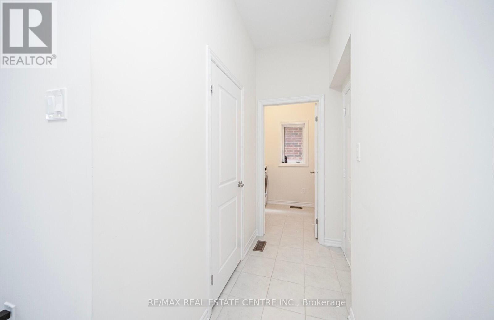 16 Flagg Avenue, Brant (Paris), Ontario  N3L 0K2 - Photo 17 - X12283397
