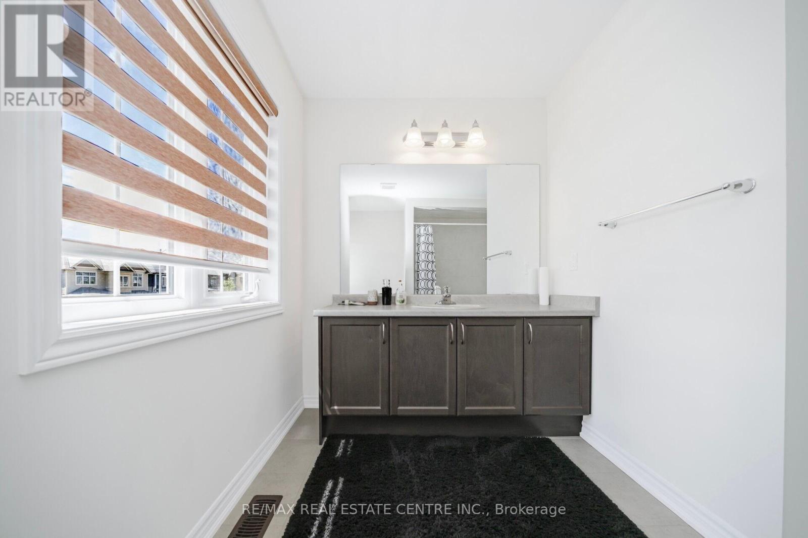 16 Flagg Avenue, Brant (Paris), Ontario  N3L 0K2 - Photo 23 - X12283397