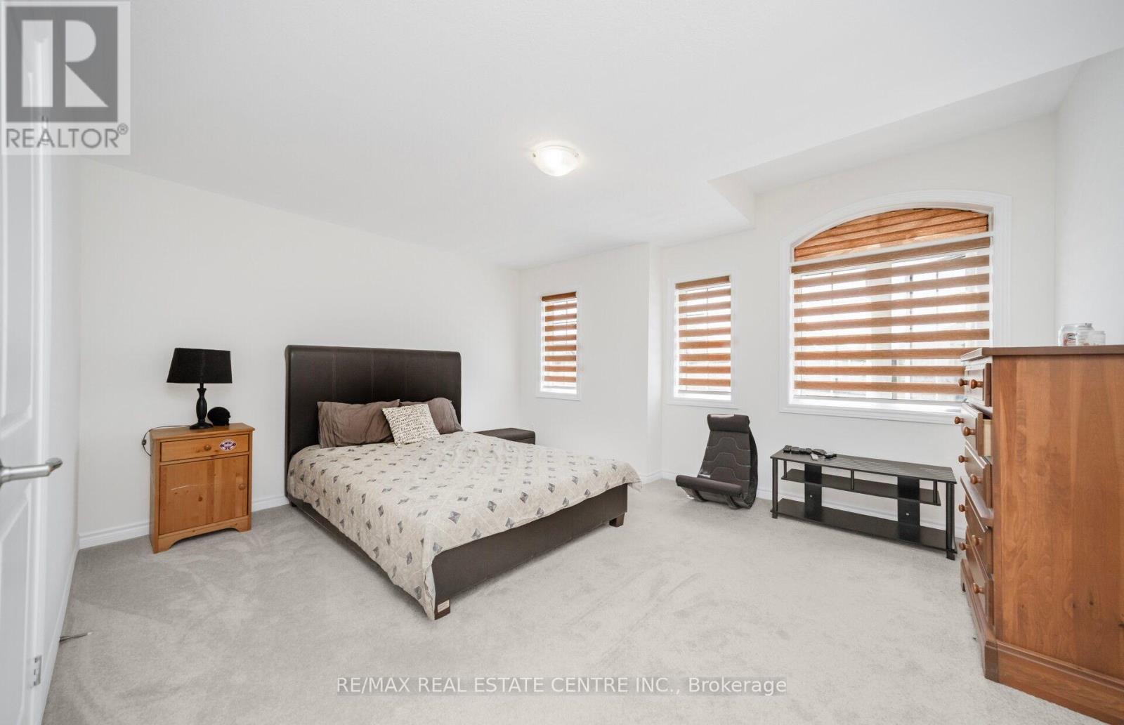 16 Flagg Avenue, Brant (Paris), Ontario  N3L 0K2 - Photo 26 - X12283397