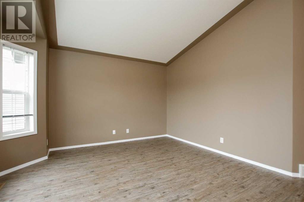 Property at 27 Inkster Close image 4