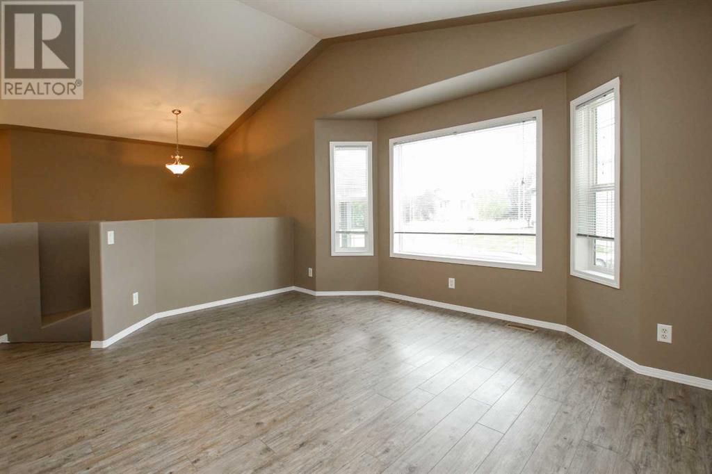 Property at 27 Inkster Close image 5