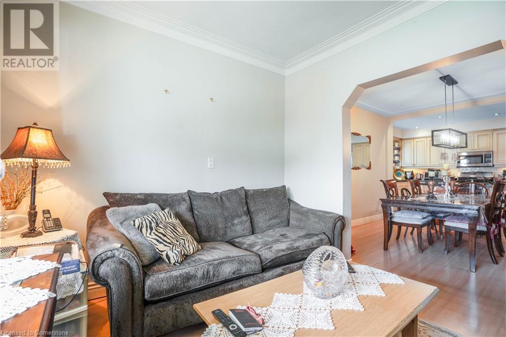 196 Avondale Street, Hamilton, Ontario  L8L 7C3 - Photo 8 - 40751157