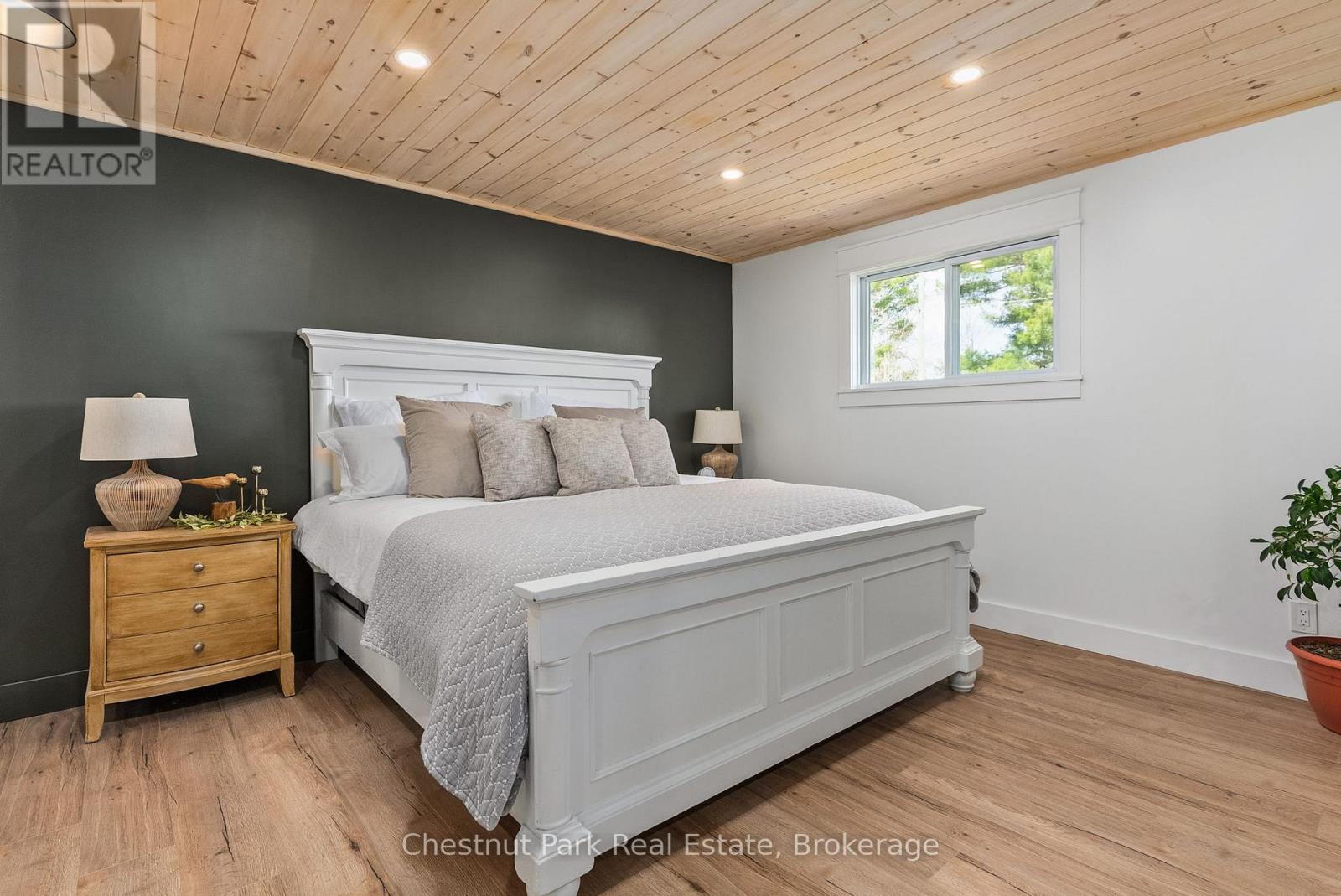 179 Rowanwood Road, Huntsville, Ontario  P0B 1M0 - Photo 17 - X12131127