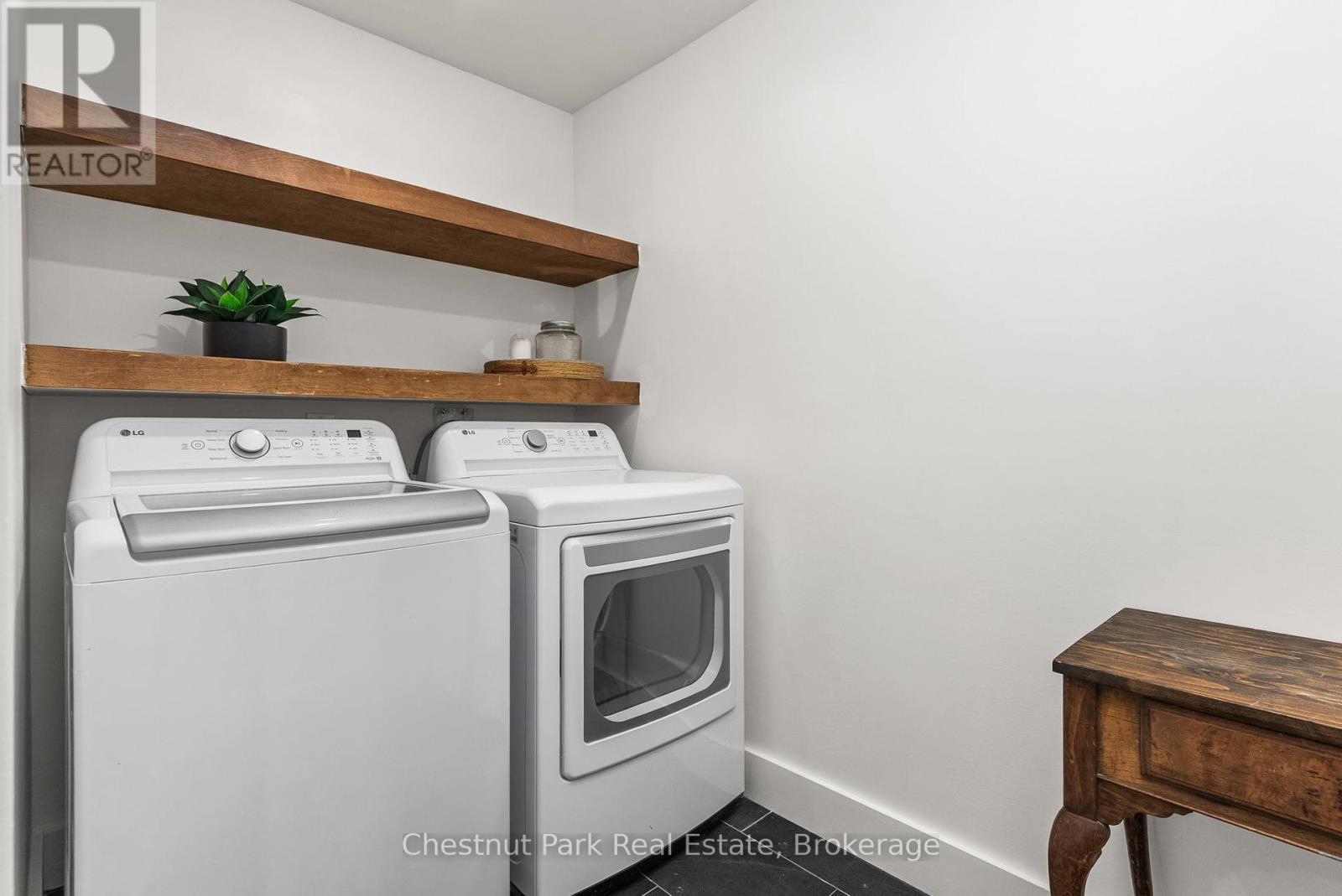 179 Rowanwood Road, Huntsville, Ontario  P0B 1M0 - Photo 26 - X12131127