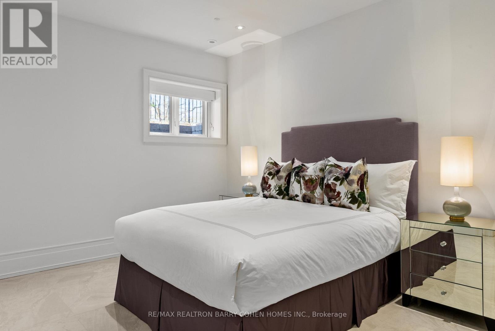 11 Ridgewood Road, Toronto, Ontario  M5P 1T4 - Photo 27 - C12283411
