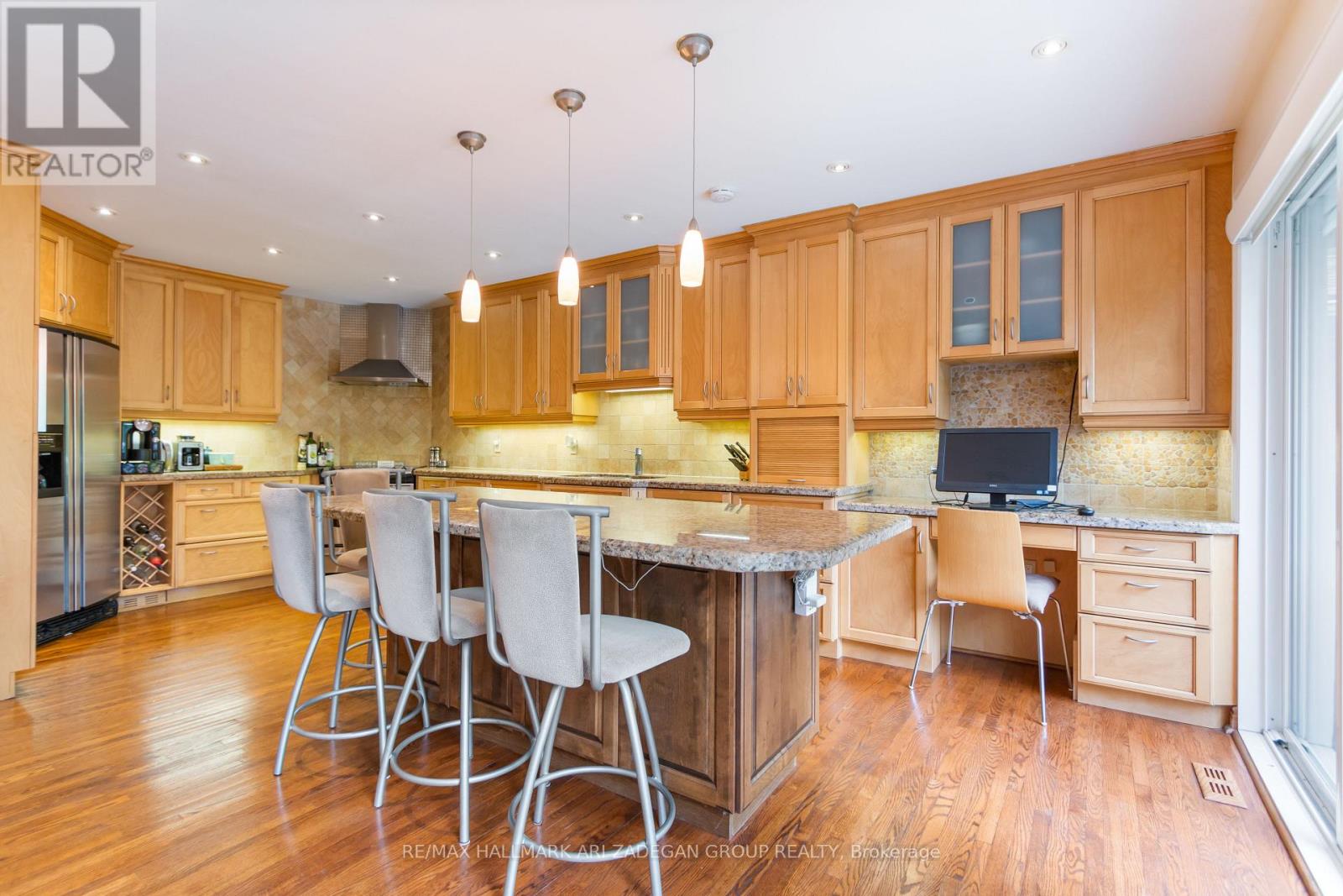 195 Burbank Drive, Toronto, Ontario  M2K 1P5 - Photo 23 - C12283471
