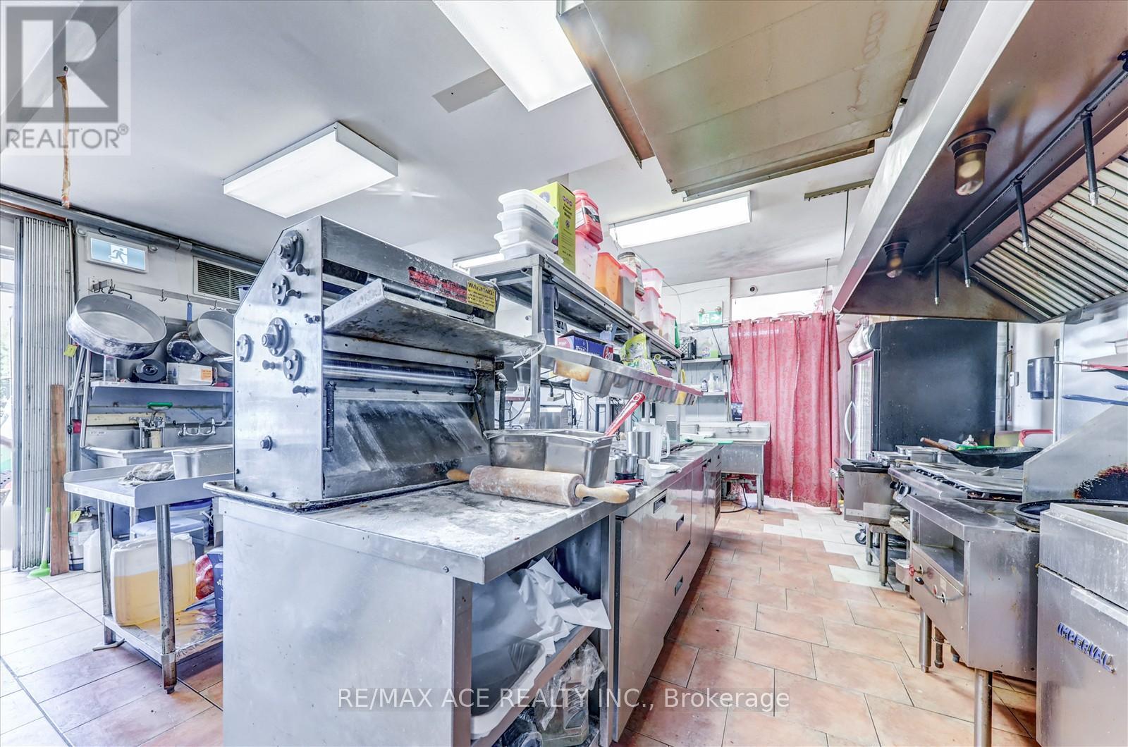 777 Danforth Road, Toronto, Ontario  M4J 1L2 - Photo 14 - E12283407