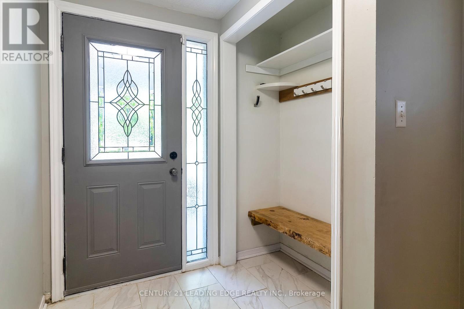 Property at 9 PORTAGE TRAIL image 3