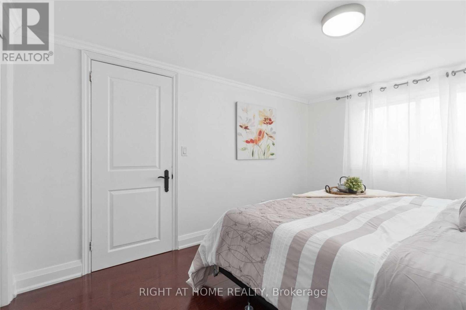 19 Burk Street, Oshawa, Ontario  L1J 4C1 - Photo 8 - E12283451