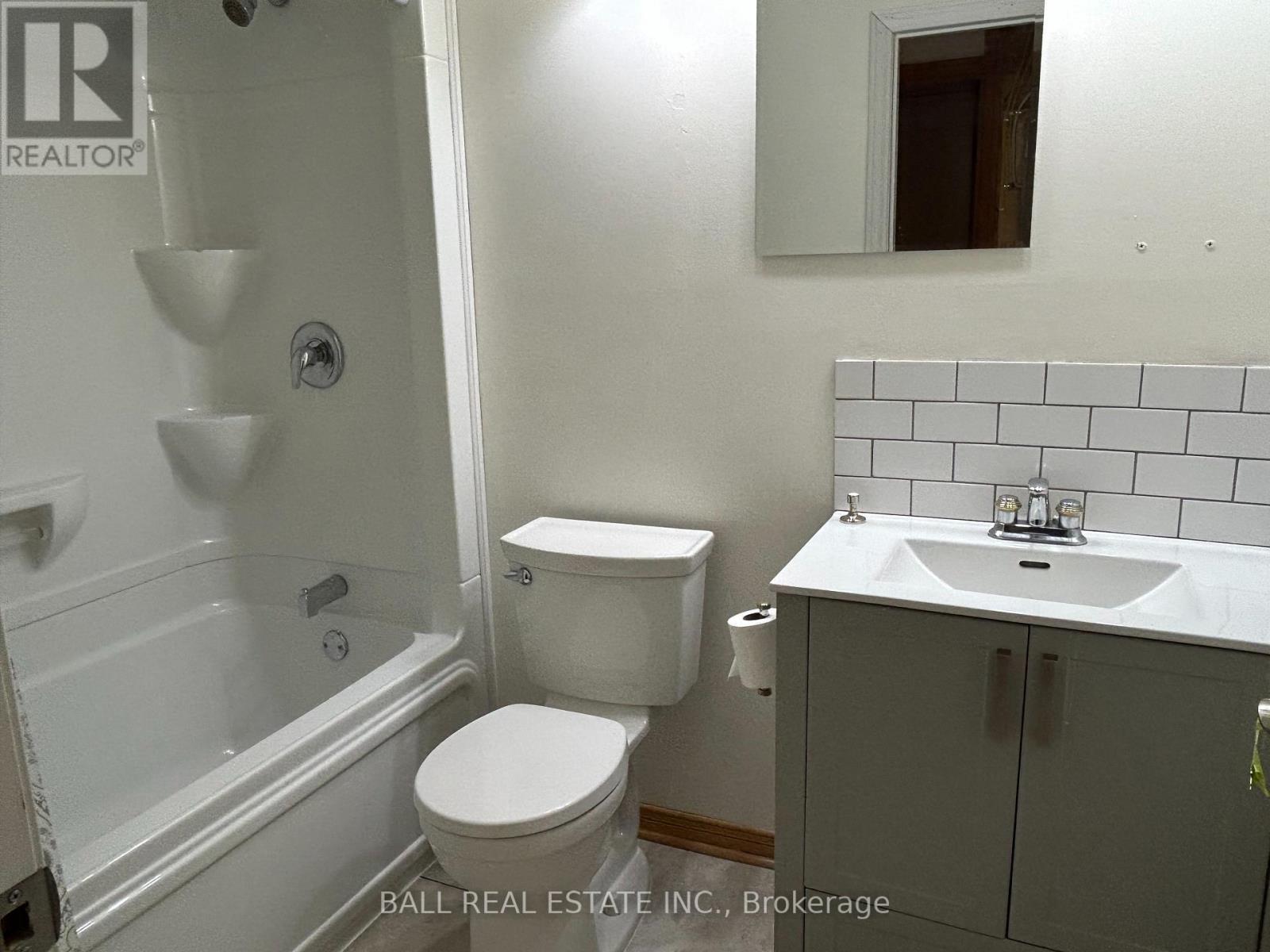 46b Kennedy Drive, Kawartha Lakes, Ontario  K0M 1N0 - Photo 14 - X12283552