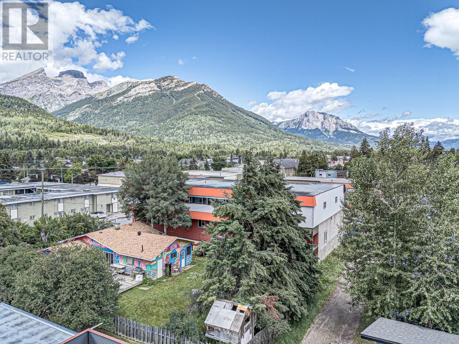 862 6th Avenue, Fernie, British Columbia  V0B 1M0 - Photo 30 - 10333466