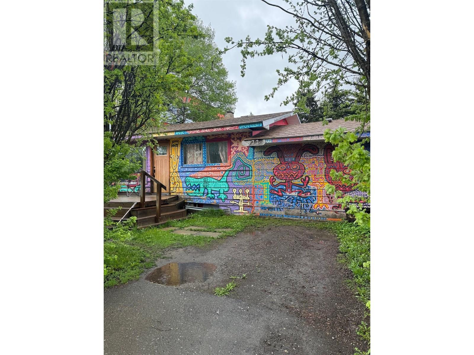 862 6th Avenue, Fernie, British Columbia  V0B 1M0 - Photo 2 - 10333466