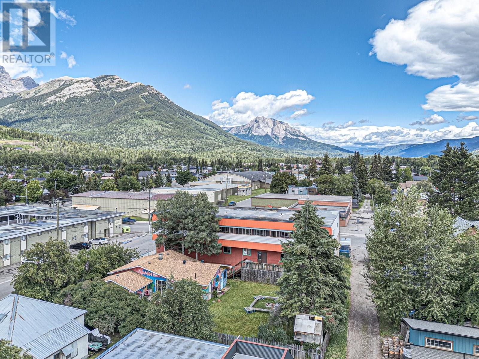 862 6th Avenue, Fernie, British Columbia  V0B 1M0 - Photo 32 - 10333466