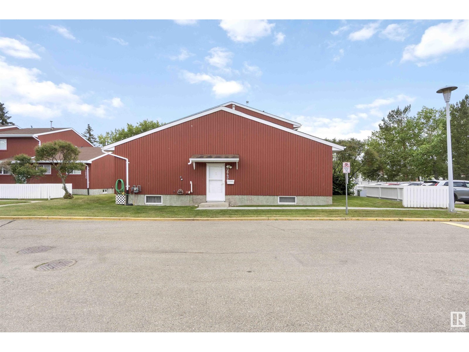 Property at 10642 BEAUMARIS RD NW image 1