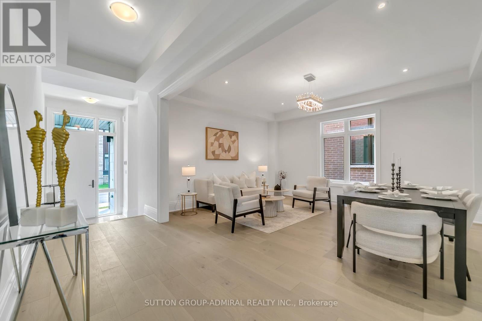 Property at 36 ROYAL HILL COURT image 3
