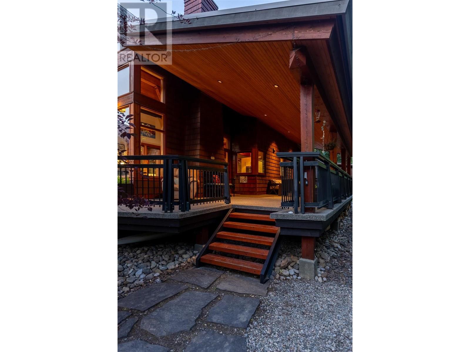 20 Alpine Trail Crescent, Fernie, British Columbia  V0B 1M5 - Photo 15 - 10355838