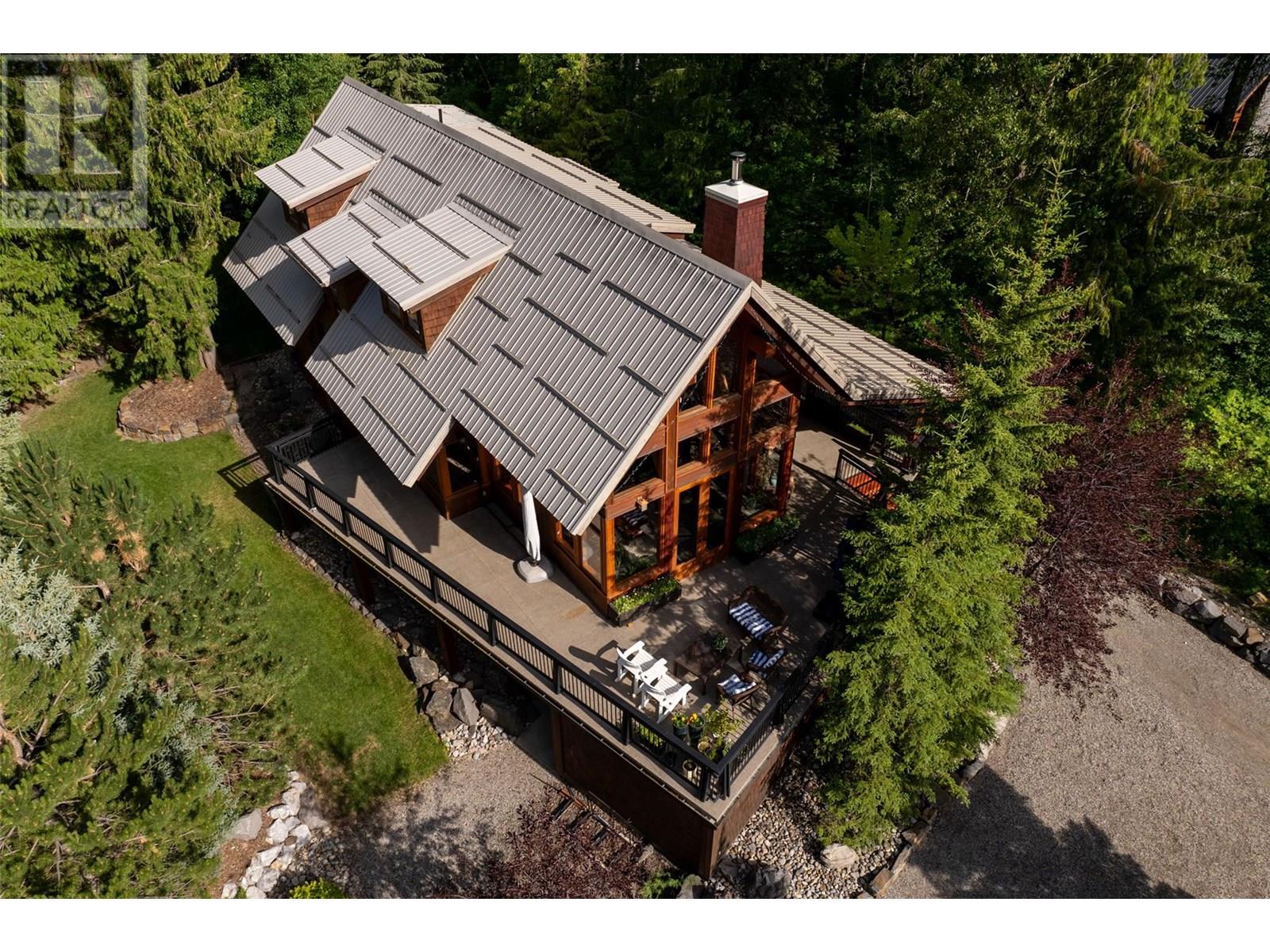20 Alpine Trail Crescent, Fernie, British Columbia  V0B 1M5 - Photo 6 - 10355838