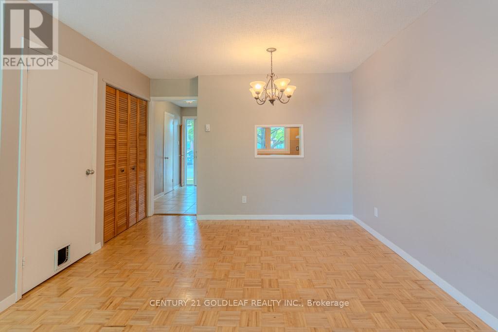 1342 Cedarcroft Crescent, Ottawa, Ontario  K1B 5C8 - Photo 16 - X12283559