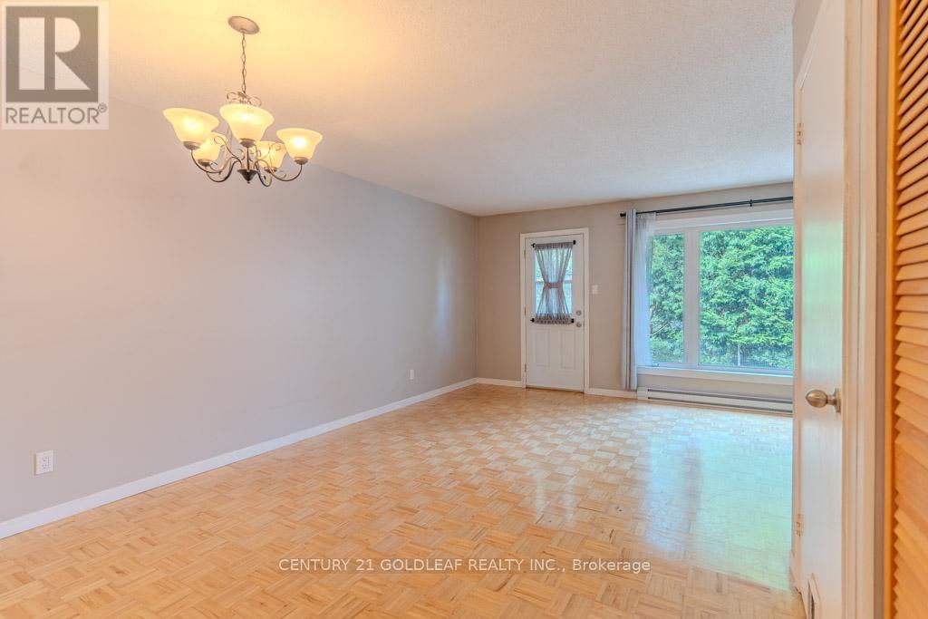 1342 Cedarcroft Crescent, Ottawa, Ontario  K1B 5C8 - Photo 17 - X12283559