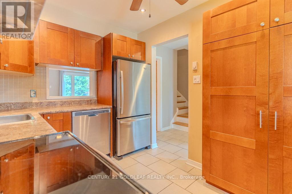 1342 Cedarcroft Crescent, Ottawa, Ontario  K1B 5C8 - Photo 6 - X12283559