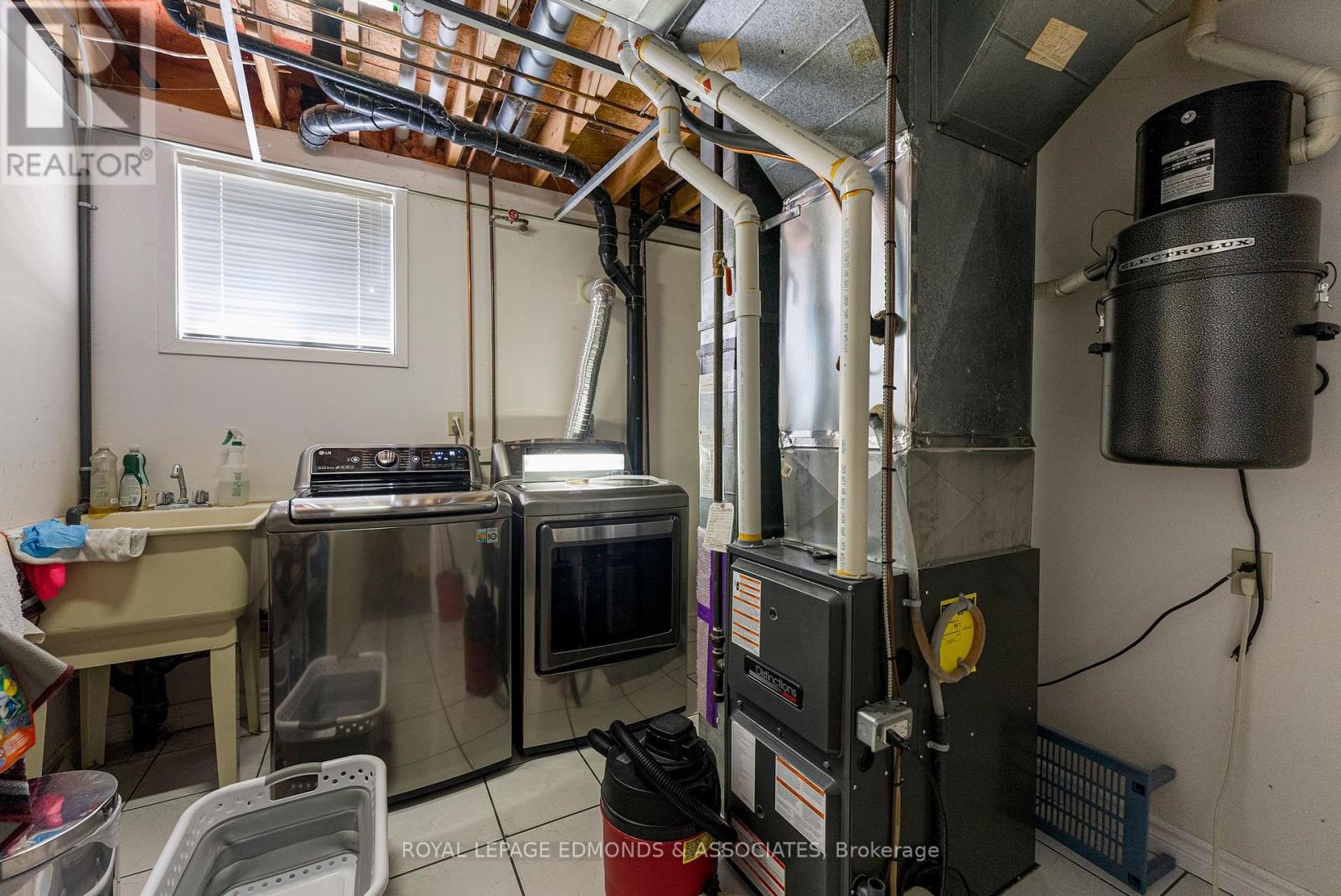 508 O'brien Street, Pembroke, Ontario  K8A 8E7 - Photo 33 - X12283581
