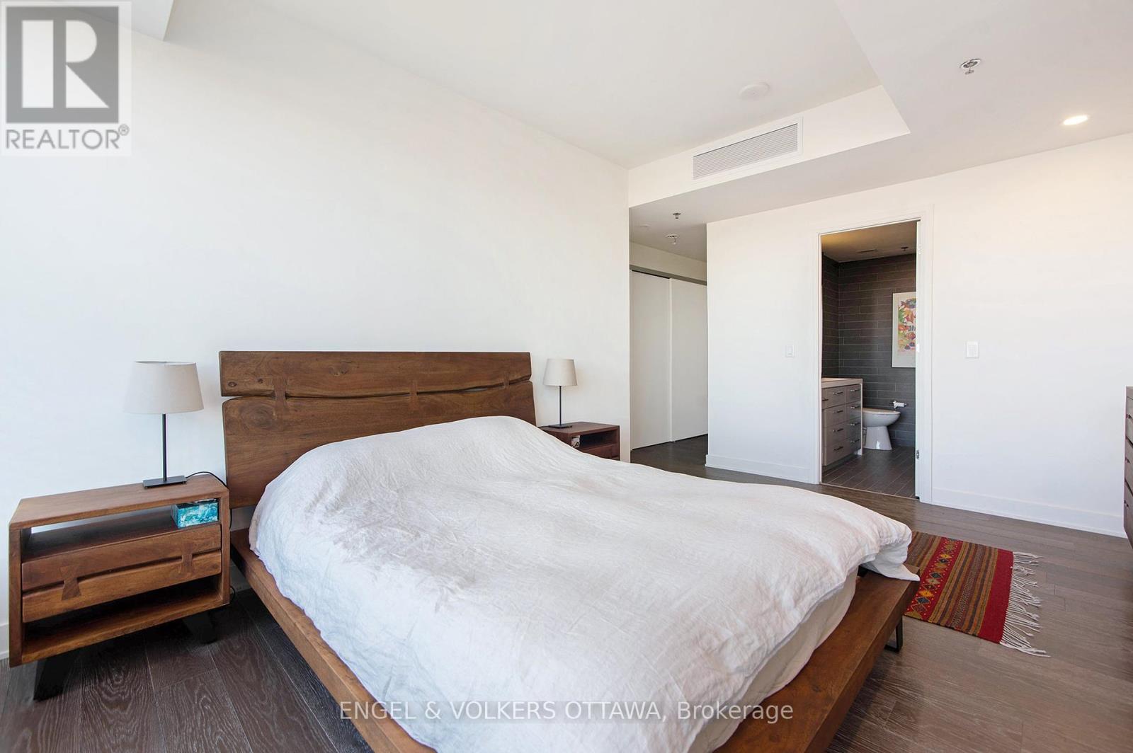 305 - 428 Sparks Street, Ottawa, Ontario  K1R 0B3 - Photo 12 - X12163855