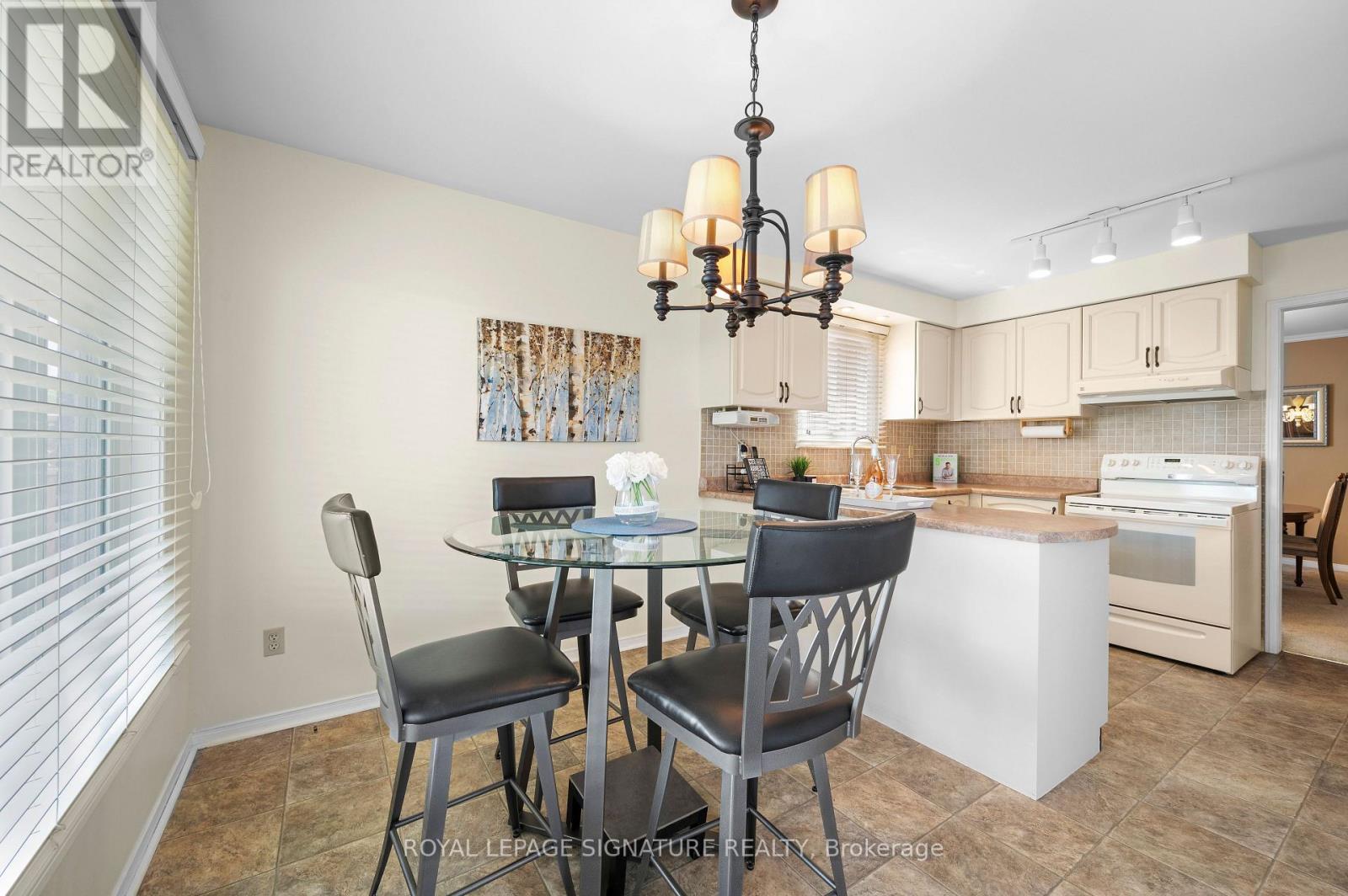 3251 Galbraith Drive, Mississauga (Erin Mills), Ontario  L5L 4A6 - Photo 13 - W12283416